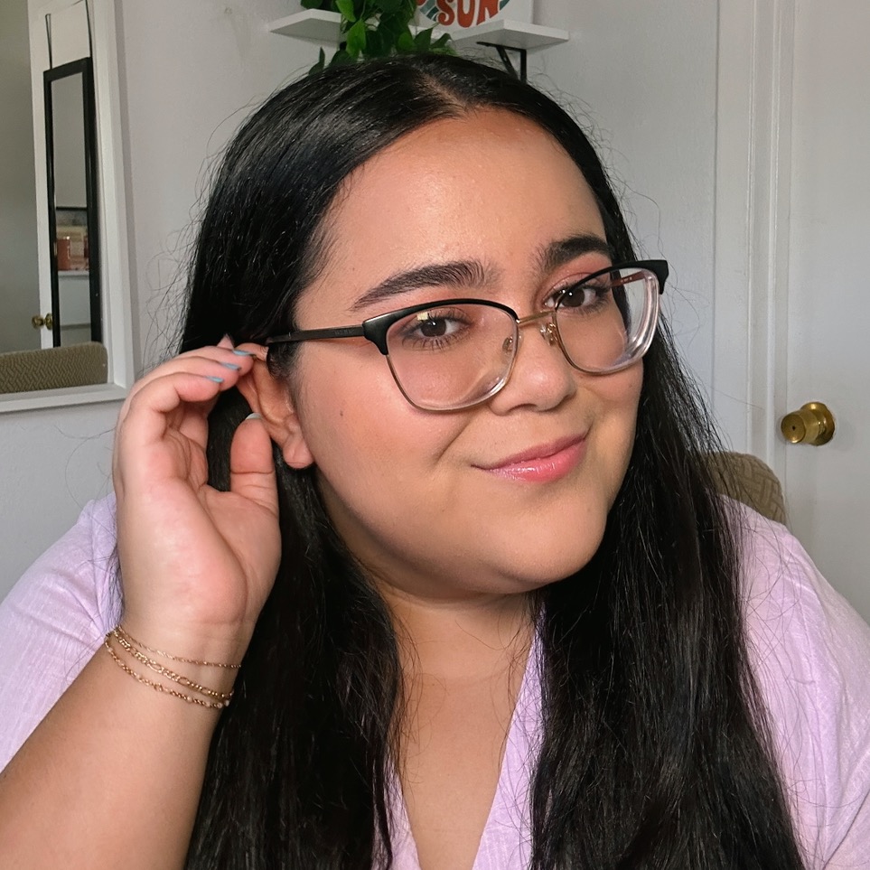 Stephanie ᡣ𐭩 Latina Creator