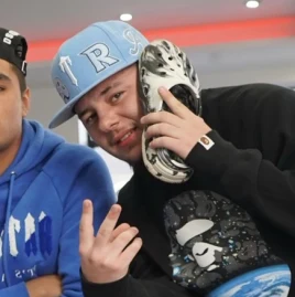 J2Hundred🌟 Tiktok ads