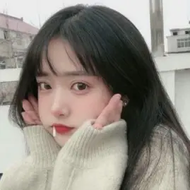 Hội gái xinh thích chơi game Tiktok ads