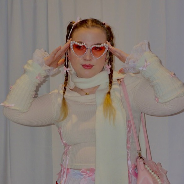 Queen Tay | Shopping + Reviews