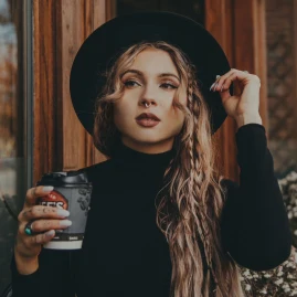 𝖗𝖚𝖘𝖙𝖎𝖈𝖇𝖔𝖓𝖊𝖘 Tiktok ads