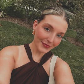 ABBY ALEXIS Tiktok ads