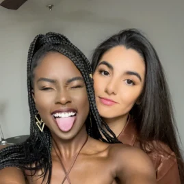 Trixy N Isabel 🌈 Tiktok ads
