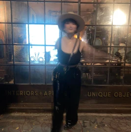 Corinna Shapiro Tiktok ads