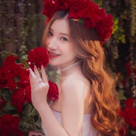 Hà My Pinky Tiktok ads