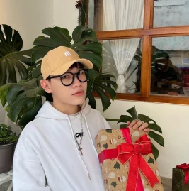 Study with Híu 📖 Tiktok ads