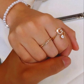 LOVELY INITIAL RING™
