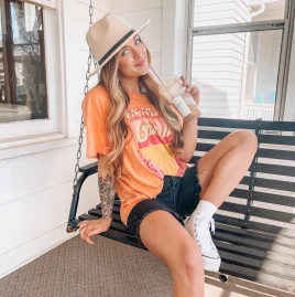 Kourtney Kaye Rush Tiktok ads