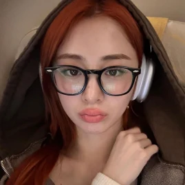 emi .ᐟ ₊ ⊹ Tiktok ads