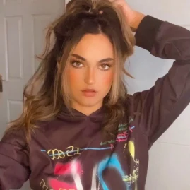 oliviaraeweedall Tiktok ads