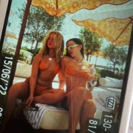 Suzanne 🫶🏝 Tiktok ads