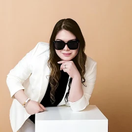 bea.fwm on IG Tiktok ads