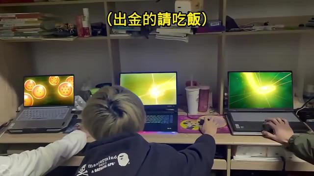 這龍珠策劃瘋了，十連抽居然合成SSS布羅利，出生就有4億戰鬥力！