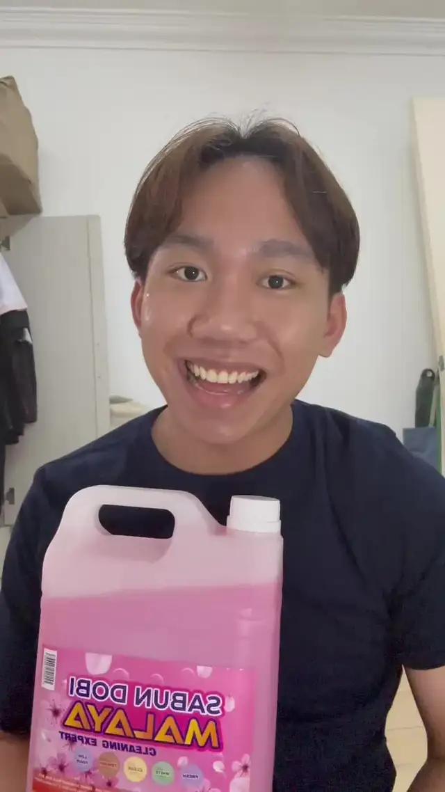 OMG #TikTokShop99GrandDeals is coming!! korang search keyword “99GrandSales” dan enjoy up to. 50% hot off prices, UNLIMITED FREE SHIPPING. Enjoy voucher banyak-banyak, jangan lupa Join Hashtag Challenge & win up to RM90,000! Happy Shopping!🛍️🛒@tiktokshop_my 🇲🇾 