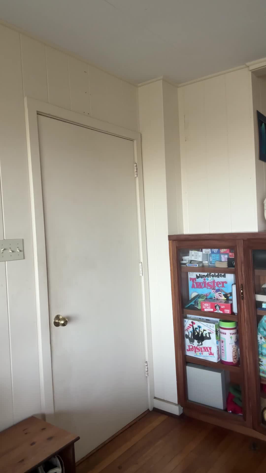 Know your surroundings with our real-time safety alerts!