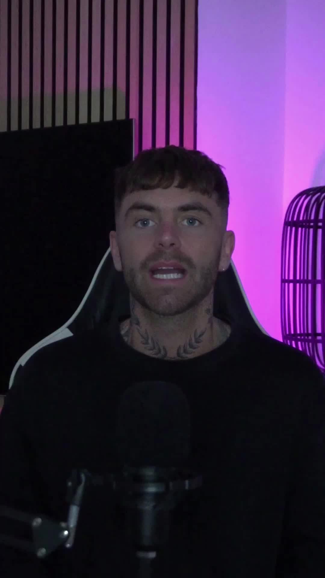 Transform with GIO: Outfits and Hair Magic!