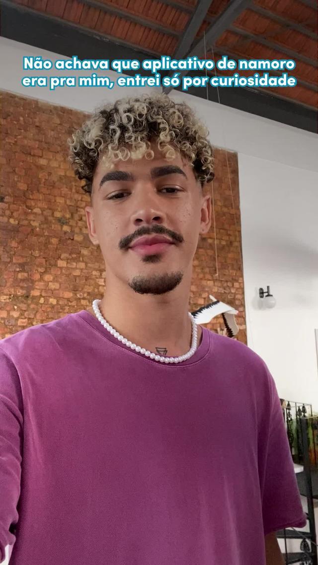 Comece o ano novo com o pé direito no amor. Baixe o happn e conheça novas pessoas.