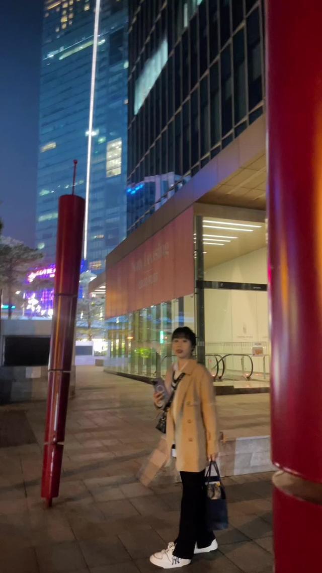 Phát tín hiệu vũ trụ tìm crush trên OnMic nèeeee