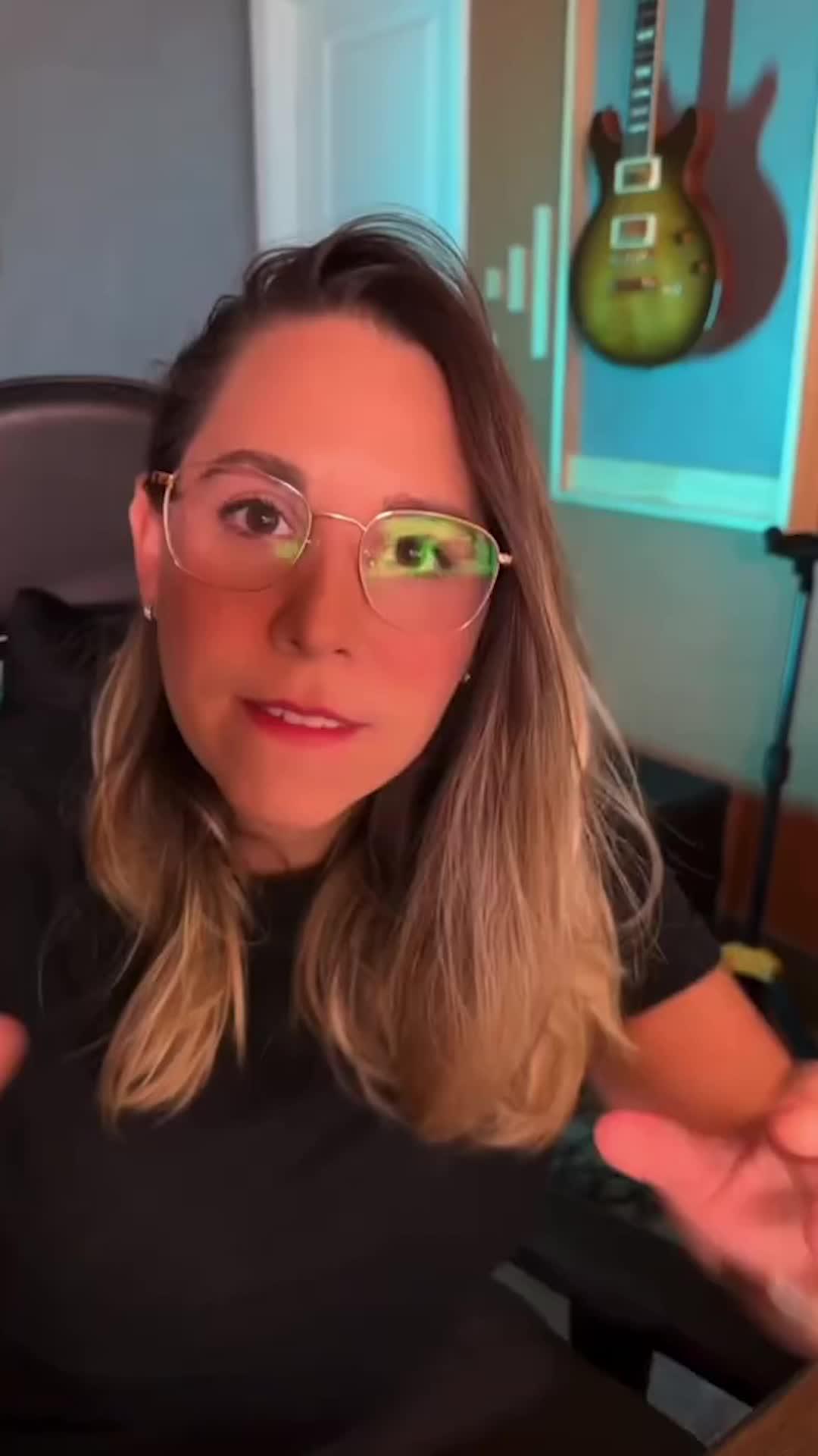 In Jamazing, music plays your way! Lead a virtual band, craft remixes, and turn songs interactive.