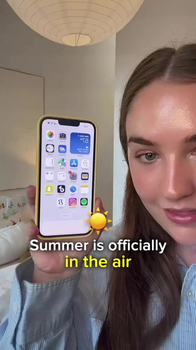 Change your iPhone's look! Personalize icons, widgets & themes easily. Download our app!