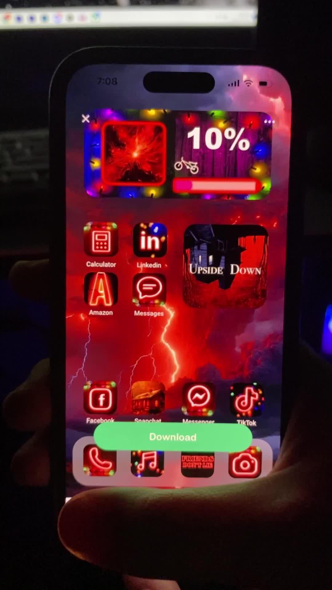 Set exclusive widgets & themes for your Phone!