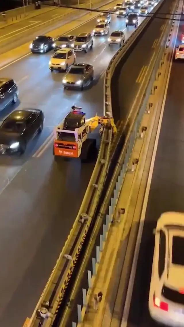 Bir inşaat stratejisi geliştirin ve ofis imparatorluğunuza yatırım yapın