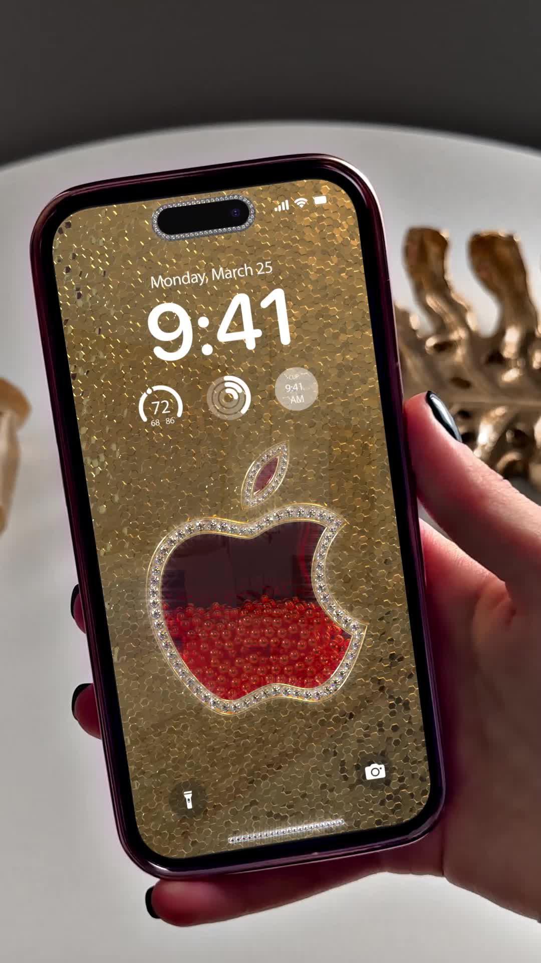 Set exclusive widgets & themes for your iPhone!