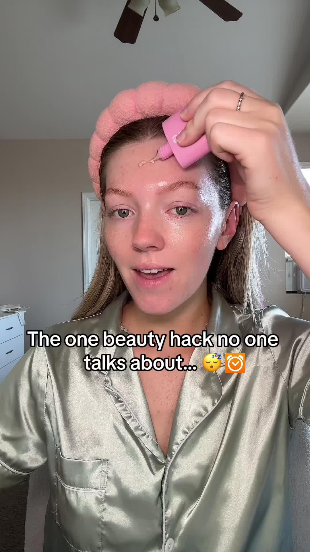 The one beauty hack no one talks about: getting good sleep! 😴 If you want to look and feel your best, download @Sleep Cycle #sleepcycleapp #sleep #beautyhack #skincare #selfcare