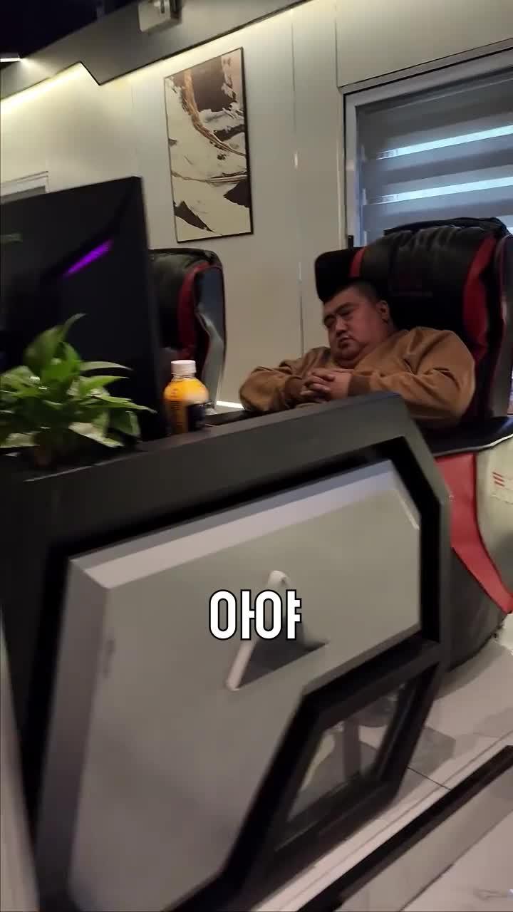 모험이 모퉁이마다 기다리는 오픈 월드에 빠져보세요