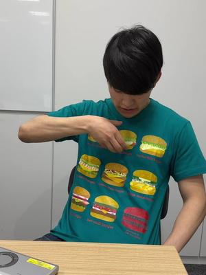 私の上司がマジシャンだった件🧙 #Tシャツ #SUZURI