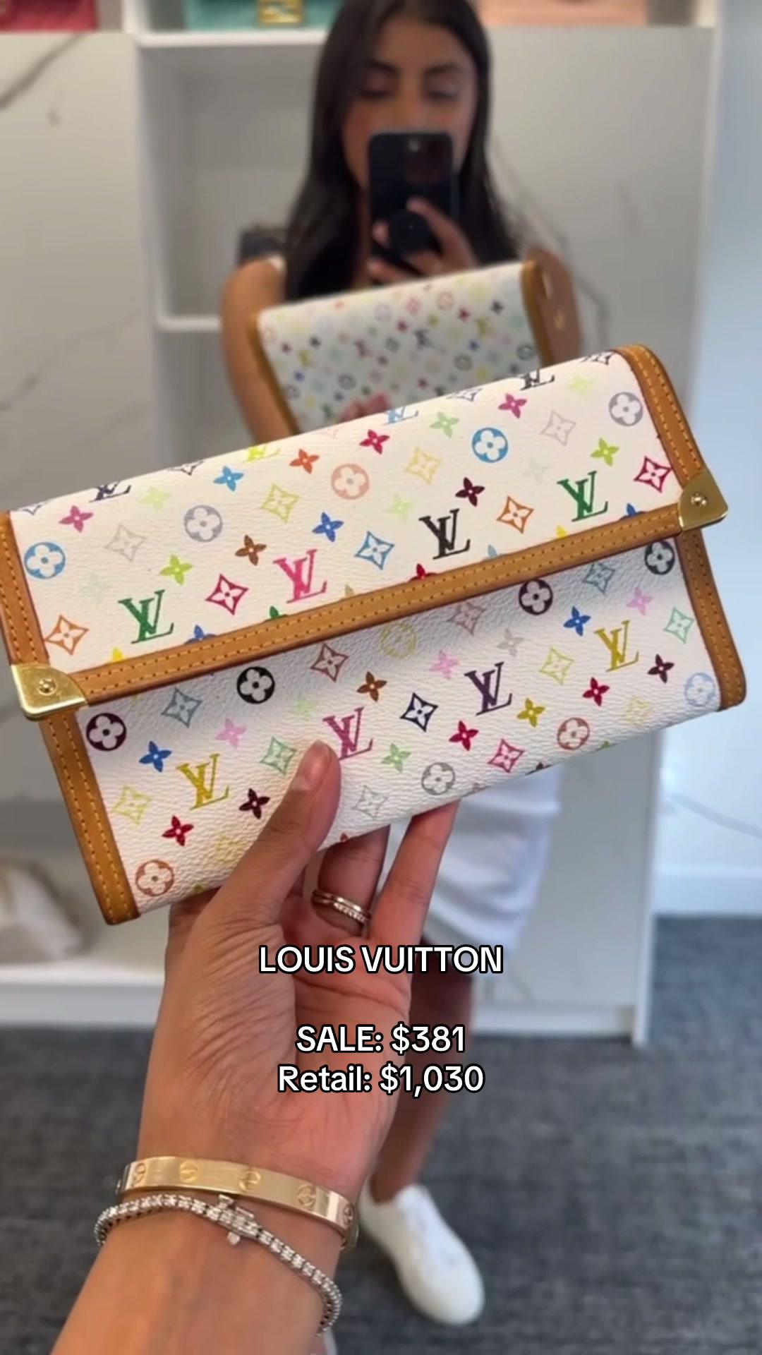 These designer finds just keep on coming! Don't miss a deal, live in app 📲