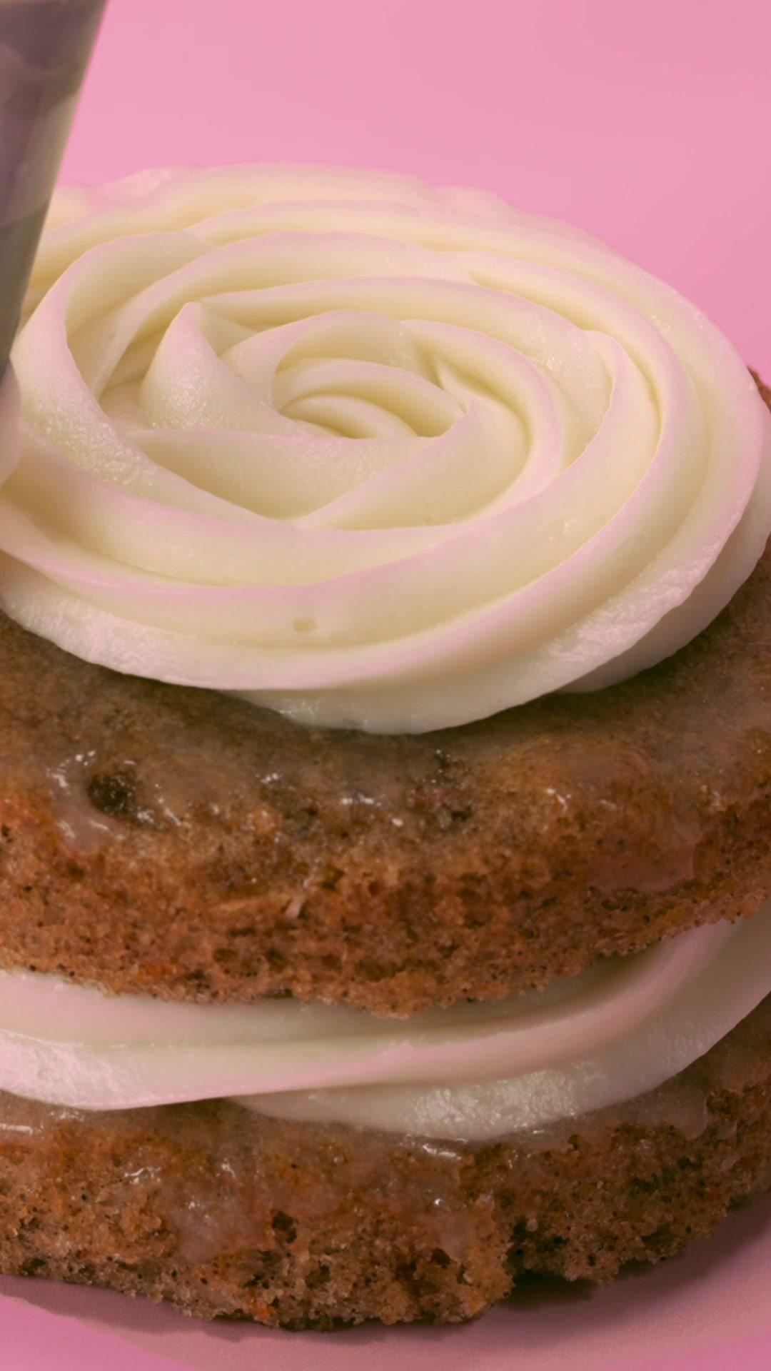 🥕 CARROT CAKE (NEW) | 🥨 STRAWBERRY PRETZEL PIE (NEW) | 🪺 SUGAR CANDY EGGS | 🍫 DOUBLE FUDGE BROWNIE | 🍋 LEMON CRINKLE #Crumbl