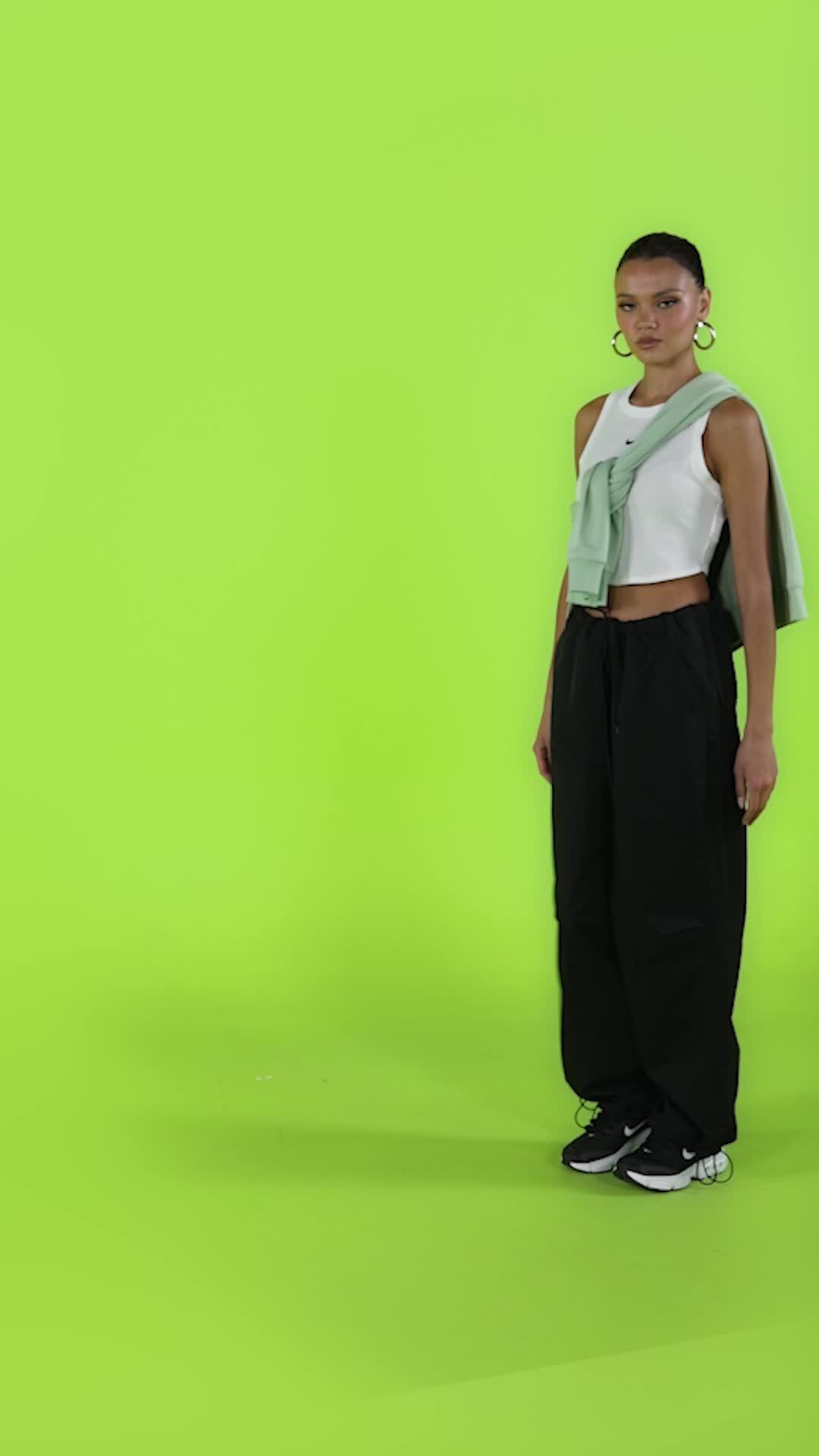 صفقات خيال وأسعار ما تخطر على البال على أكثر من 1800 ماركة. تسوقوا مع أحلى الخصومات الحين