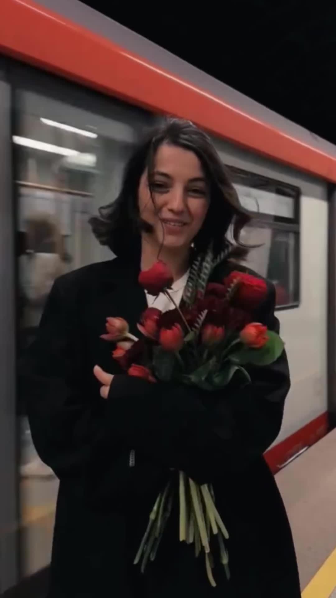 Live psychic reading First 3 mins FREE.Ask about love, relationship,future,career&family privately.