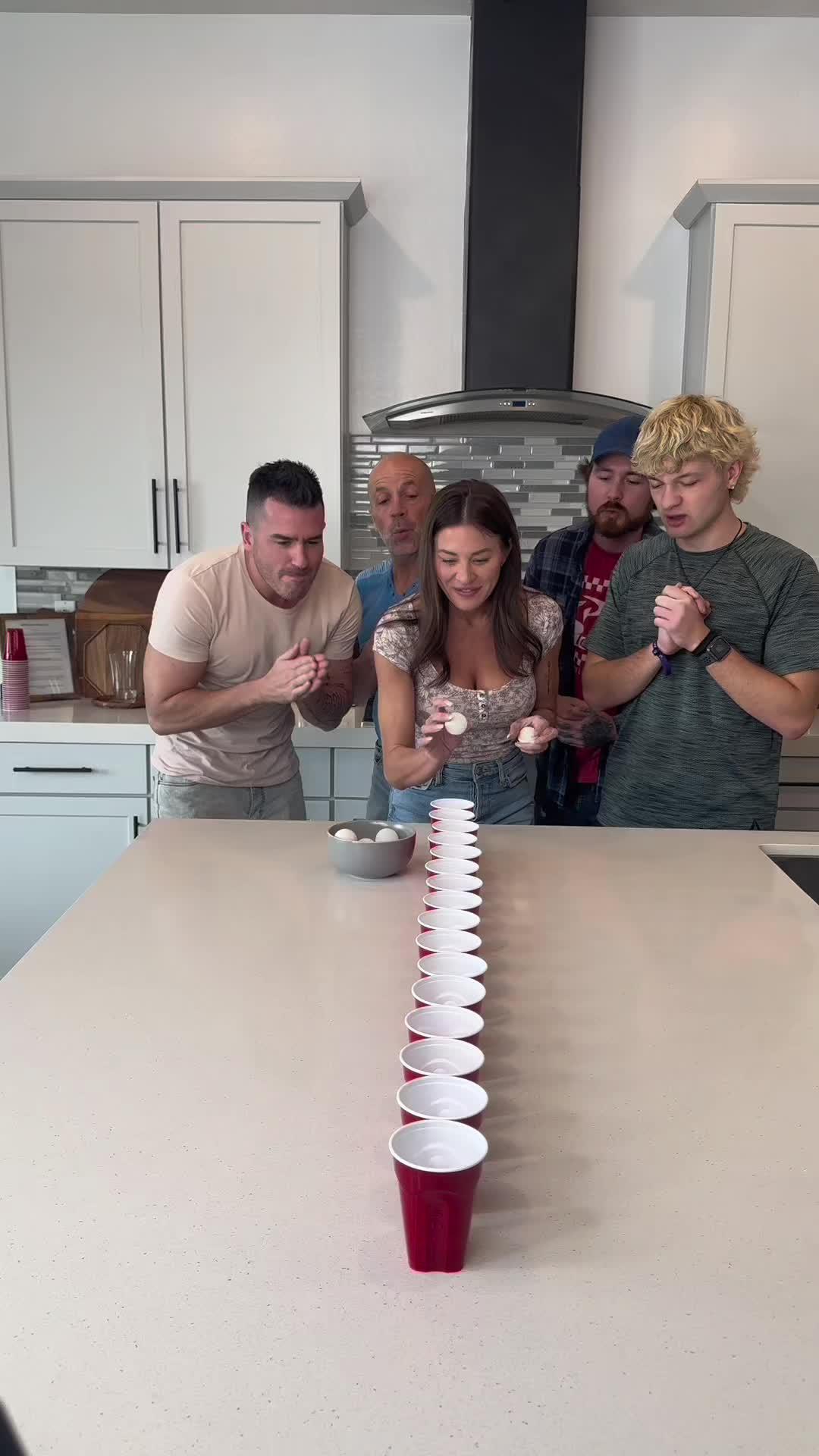 Set exclusive widgets & themes for your Phone