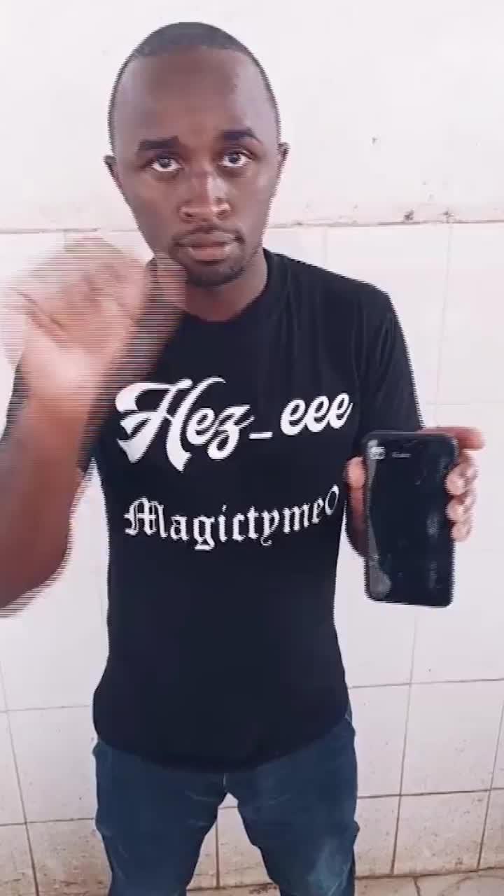 Mix different flavors bubble tea with colorful candies, jellies with ices, and milk and juice it up