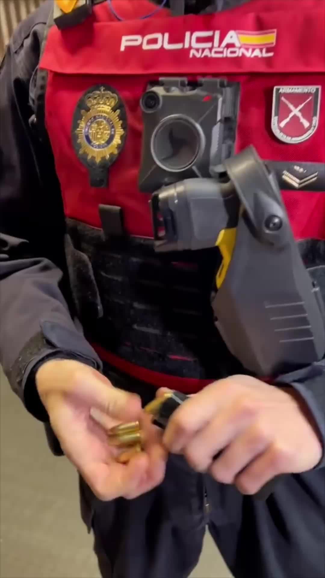 Be a hero! Master intense cop missions in this epic FPS game