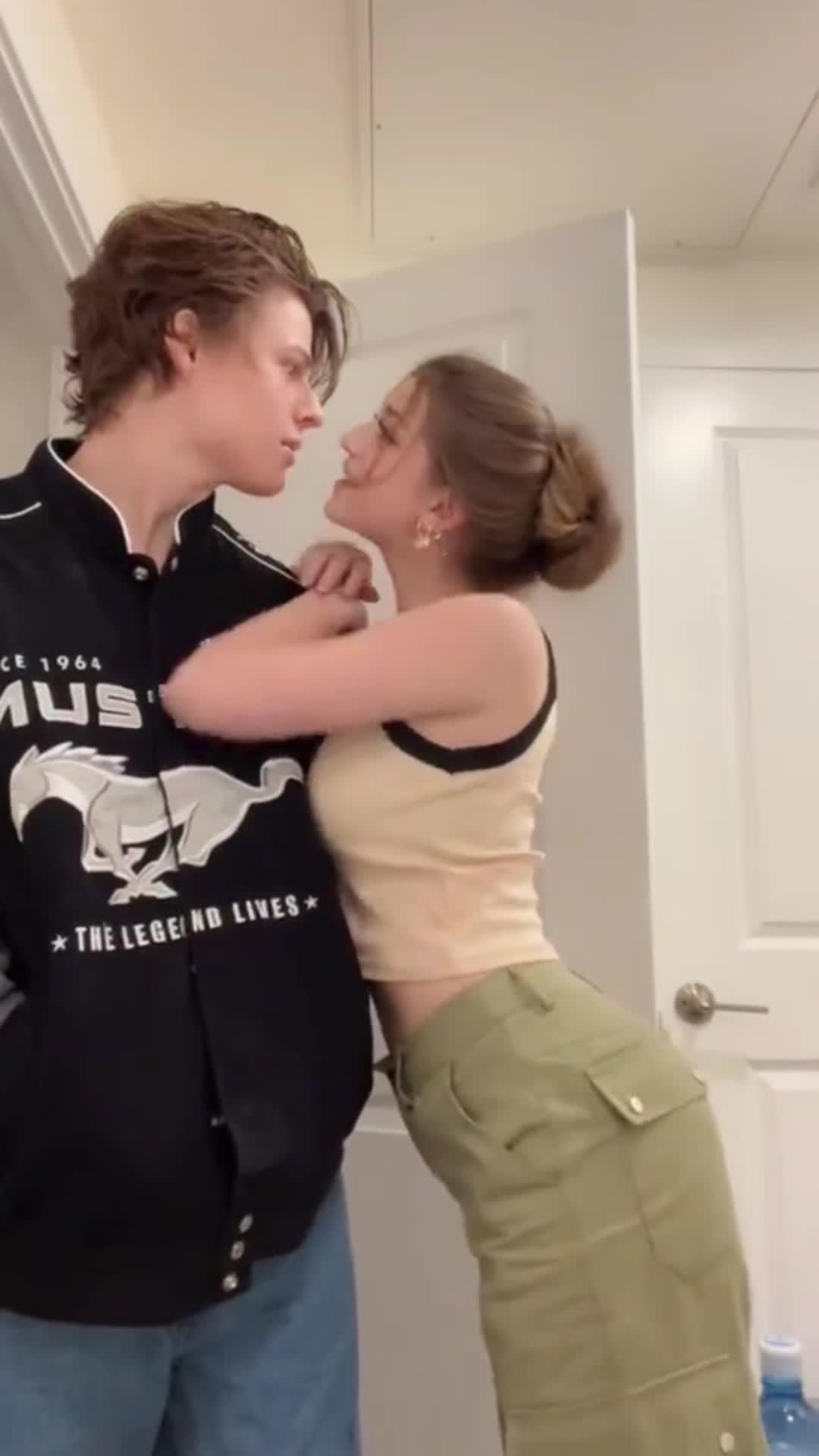 Get your 5 mins free reading now!