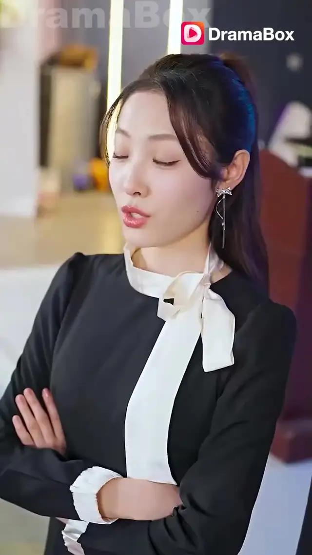 クリックして他のビデオを見る: バラのようなスピード婚