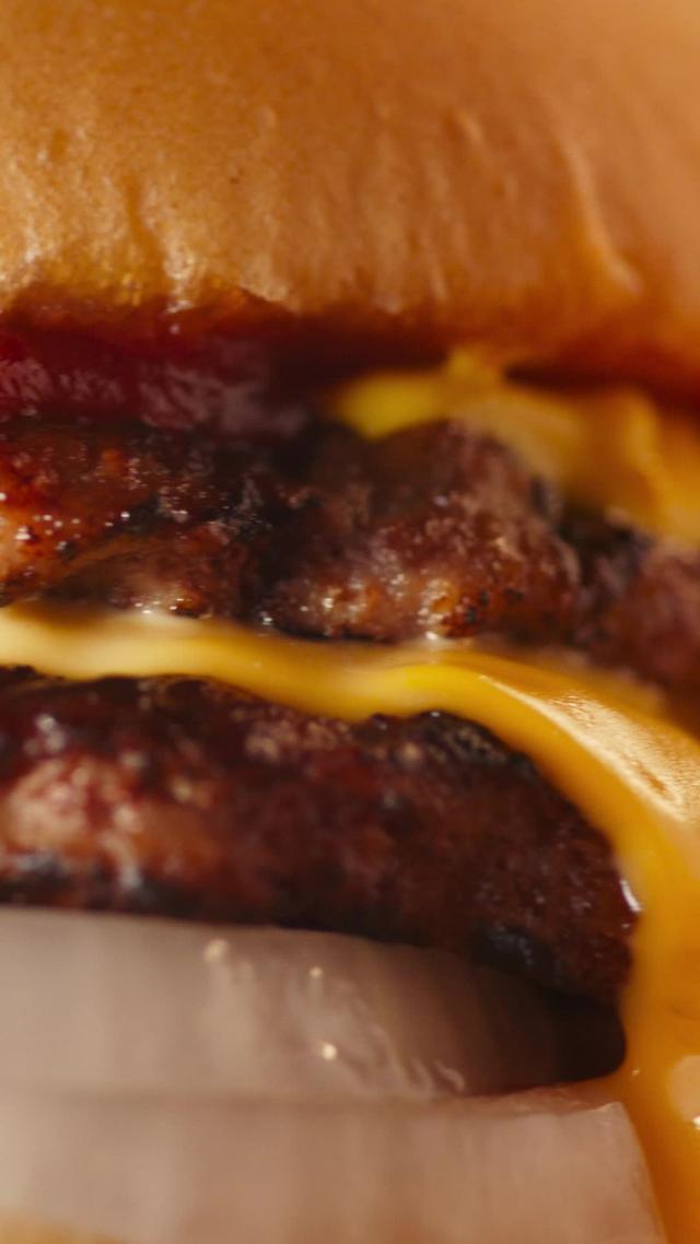 Get the Hardee’s app. Save time and money on all your favorite lunch and dinner goodness.