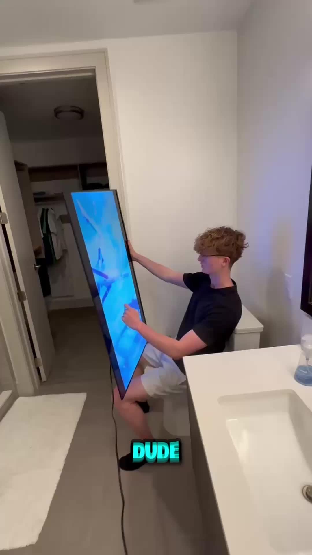 New version is now available! Play now and get exclusive rewards!