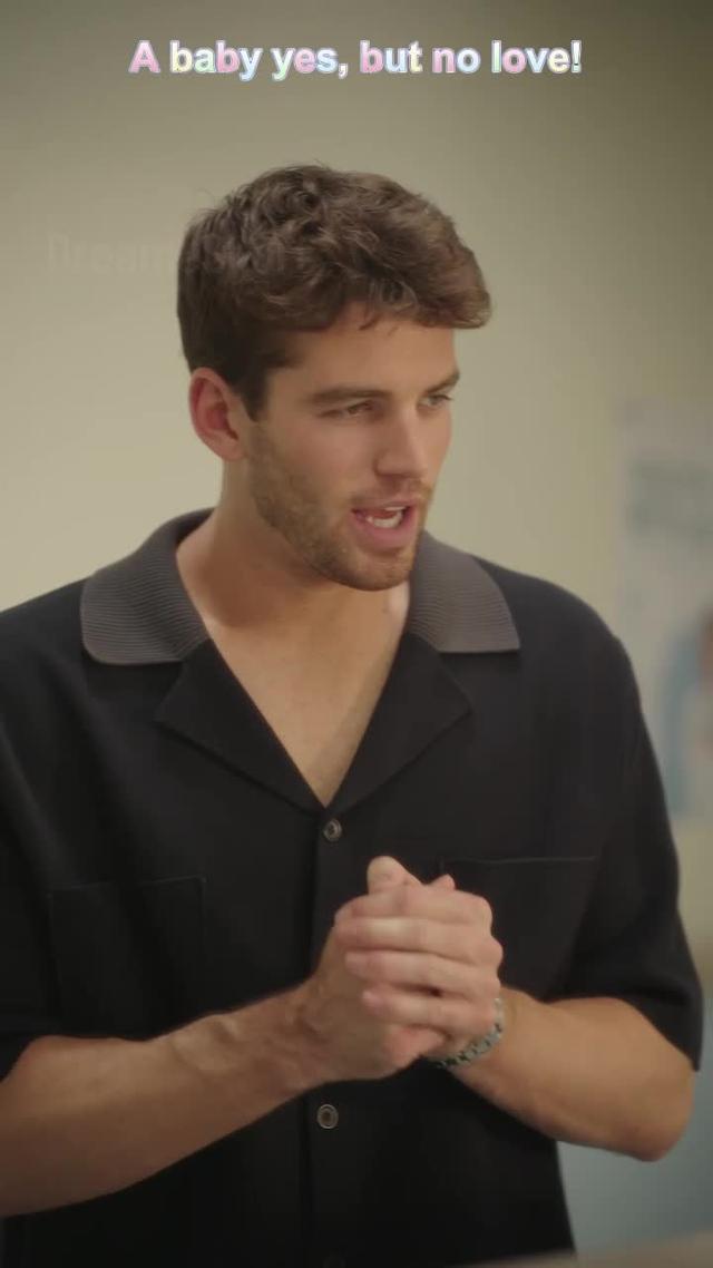 The co-parenting pact ignites hidden desires—she becomes the CEO's salvation and his undeniable love