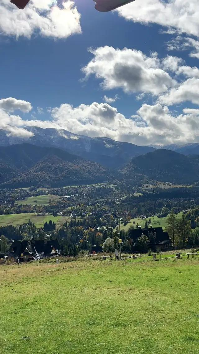 @Flyesim app  هذا التطبيق سيكون صديقك في السفر والشهادة لله بعد استخدامي له لم اواجهه اي عقبات  #flyesim @Flyesim app 