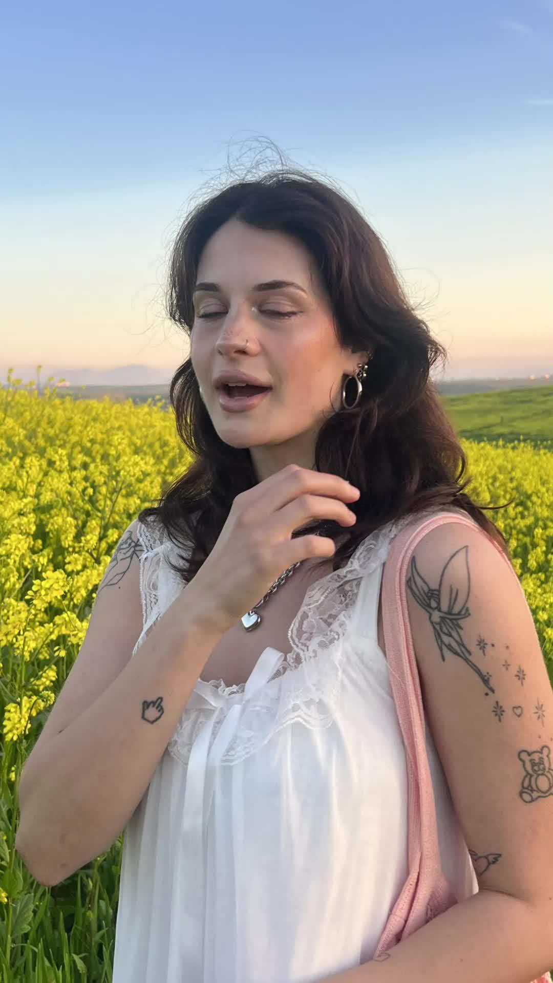 Make any photo insta-worthy with AI!