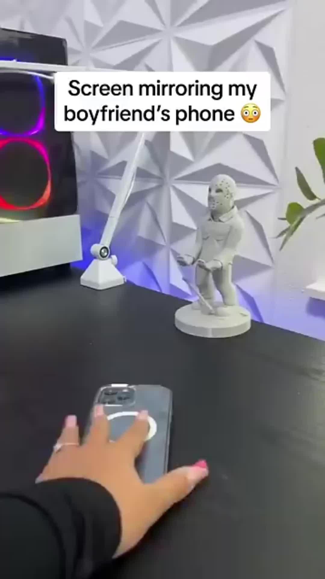 Cast Your Iphone To TV