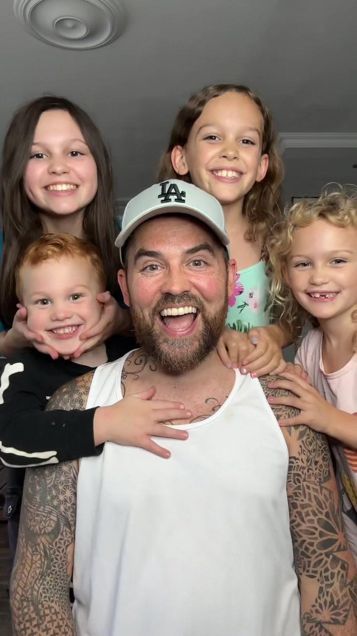 My morning routine as a dad of four, and part-time farmer @Hay Day  I split my mornings in two parts, one part looking after my four kids and now 3 Jelly Fish 🪼 and other part is running my farm #h#haydayp#parentsoftiktoks#sacconejolys