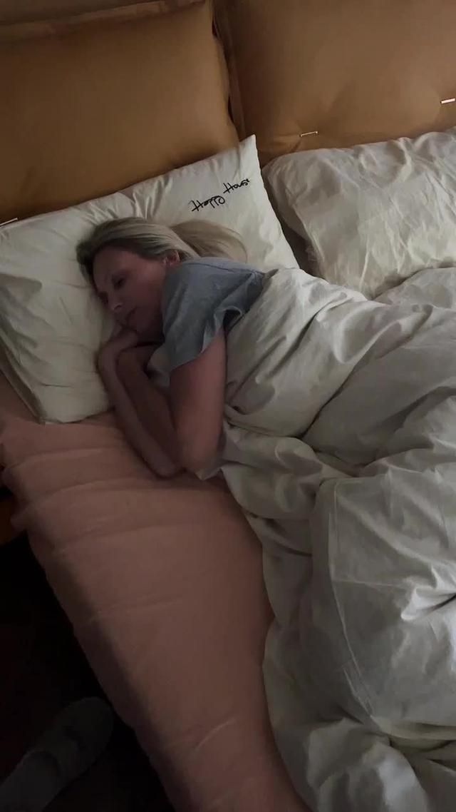 Get a good night’s sleep and learn your patterns with Sleep Tracker.