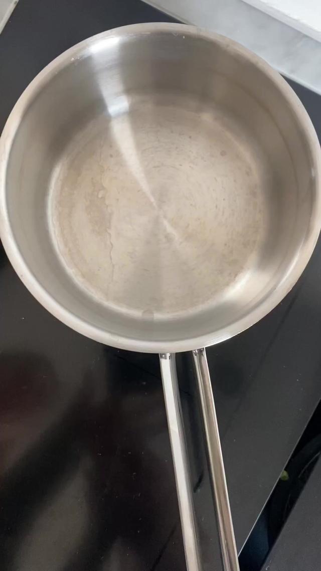 Hol dir deine Lebensmittel per Handy innerhalb von Minuten direkt nach Hause. 