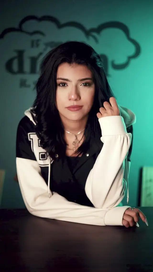 الدردشة الصوتية في الوقت الحقيقي وحفلات الغرف الجماعية