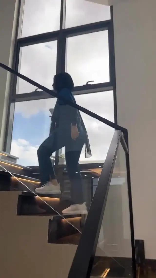 Home Cleaning for AED 14/HR!